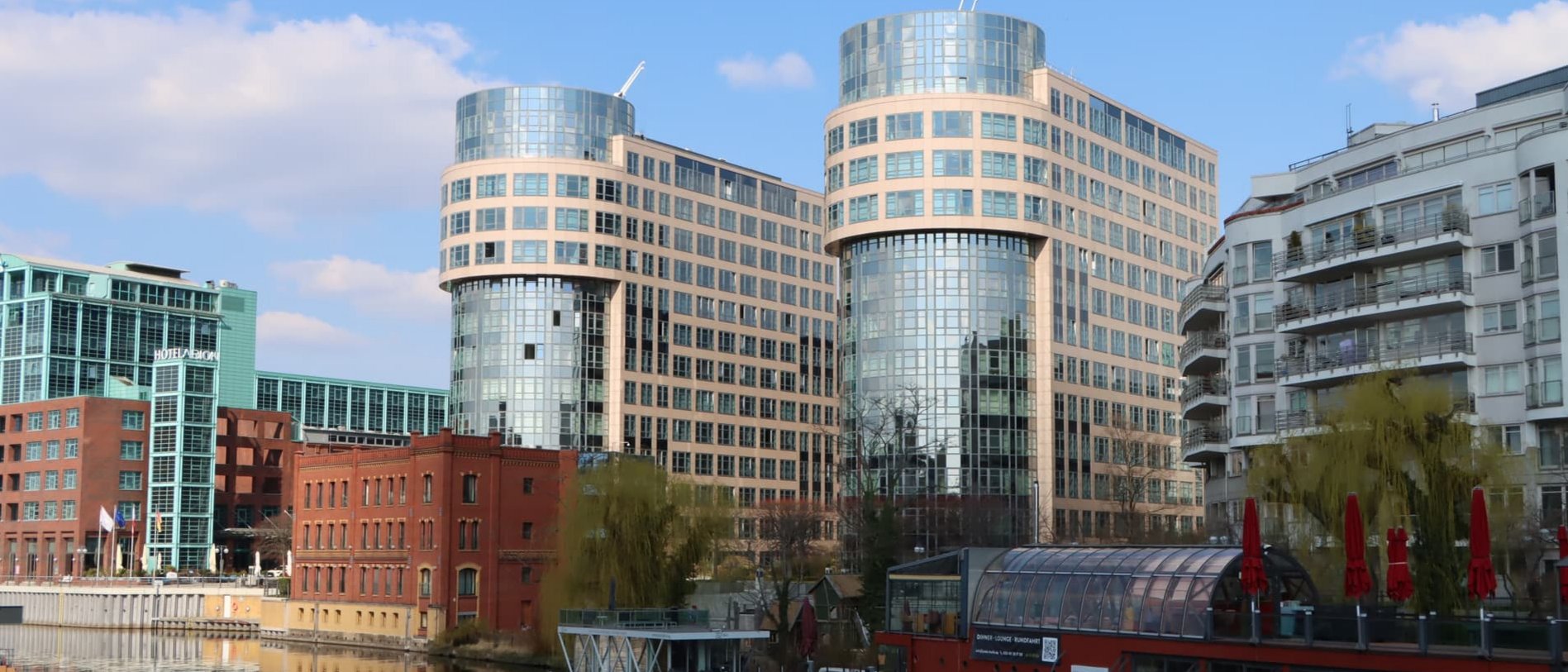 Liegenschaft des UKRats am Spreebogen in Berlin &ndash; Alt-Moabit