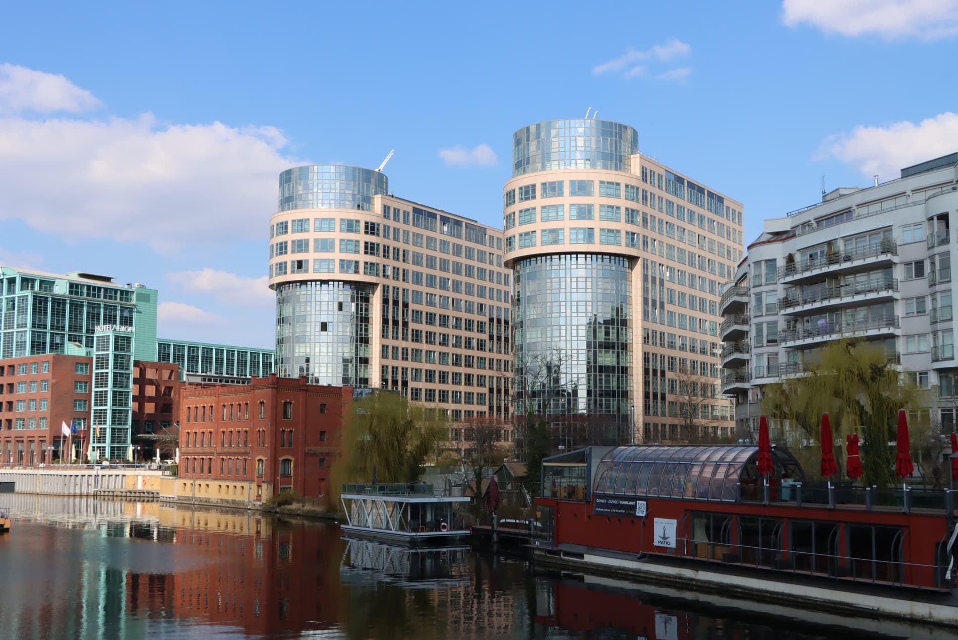 Liegenschaft des UKRats am Spreebogen in Berlin &ndash; Alt-Moabit